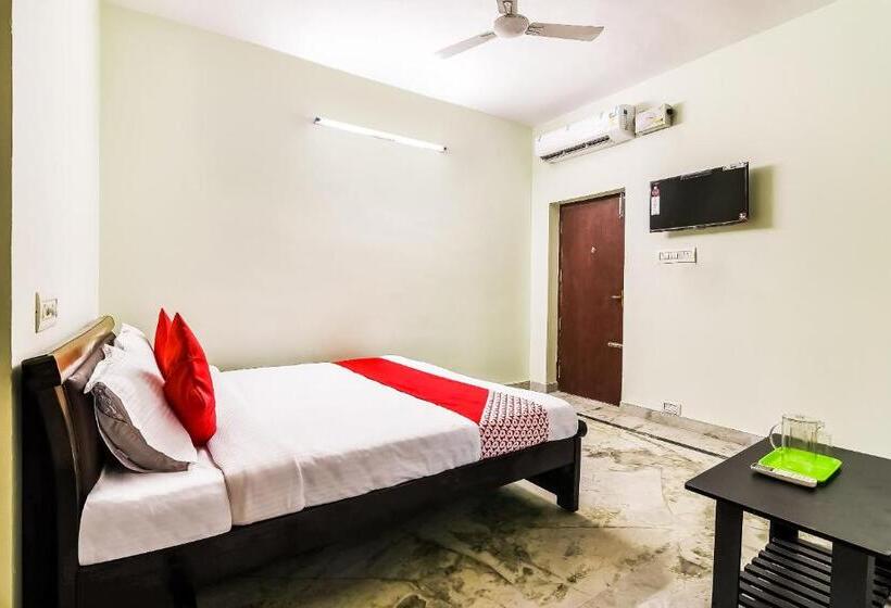 בית מלון כפרי O Kartikeya Park View Residency