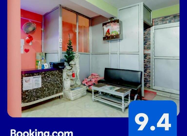 هتل Oyo 75326 Shri Sai Palace