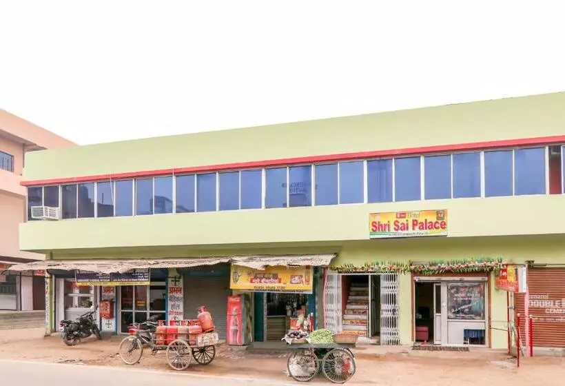 ホテル Oyo 75326  Shri Sai Palace