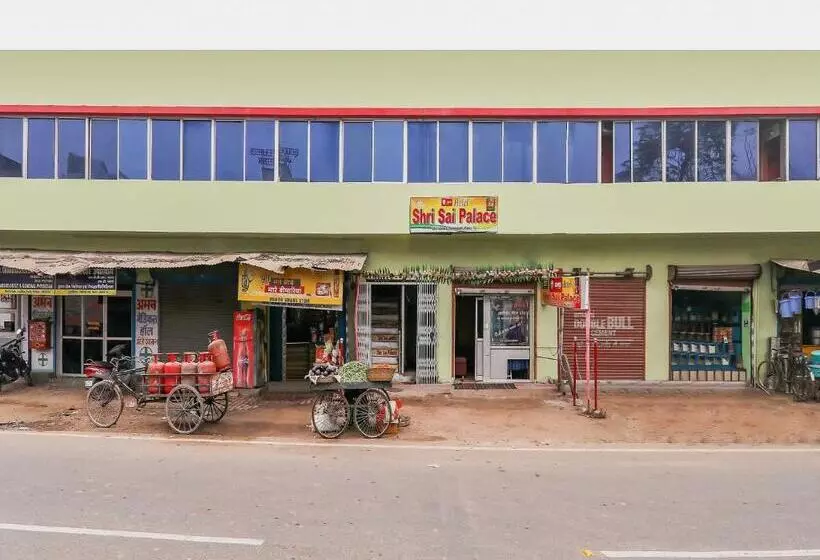 ホテル Oyo 75326  Shri Sai Palace