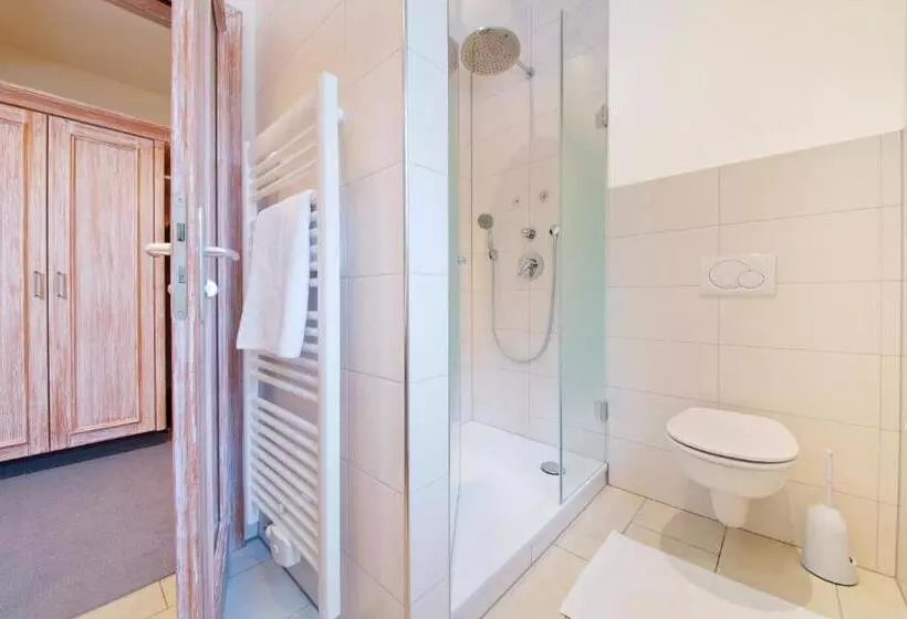 Hotelli Waldgasthof Wildbad