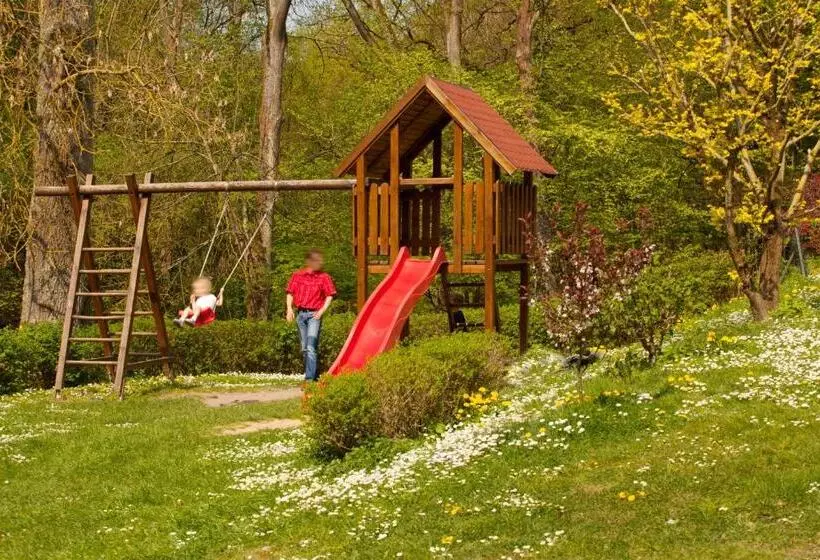 Hotelli Waldgasthof Wildbad