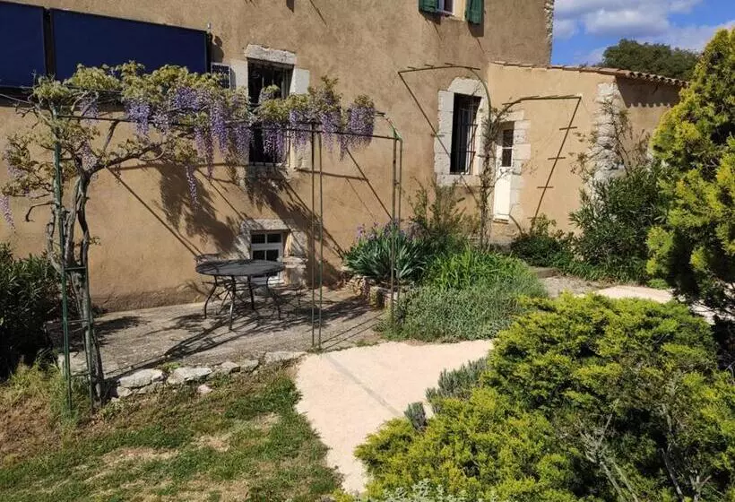 Majatalo Domaine De La Blaque   B&b