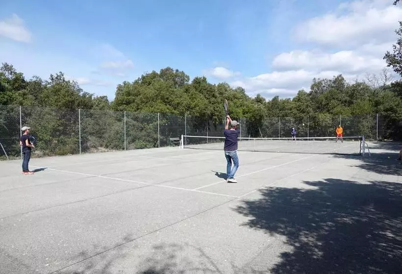 Majatalo Domaine De La Blaque   B&b