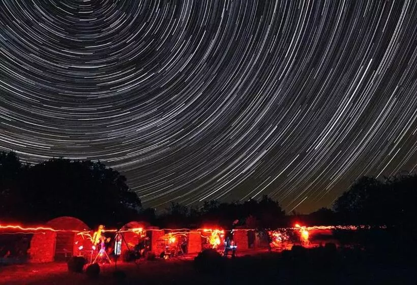 Majatalo Domaine De La Blaque   B&b