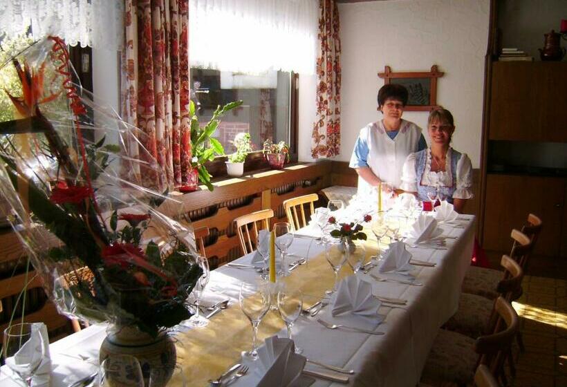 ペンション Jägerhof Kropfmühle