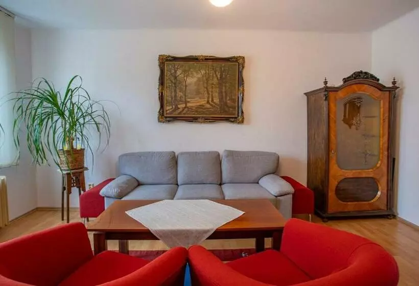 Majatalo Penzion Eva Krnov