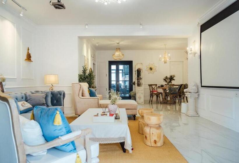 Hotel [roader] Wuhan Jianghan District, Xinhua Road