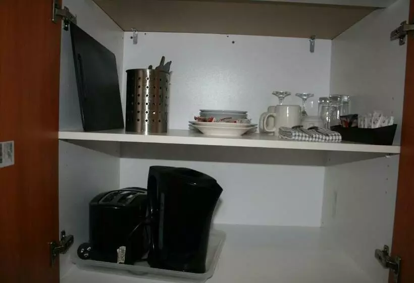 モーテル The Plains Motor Inn