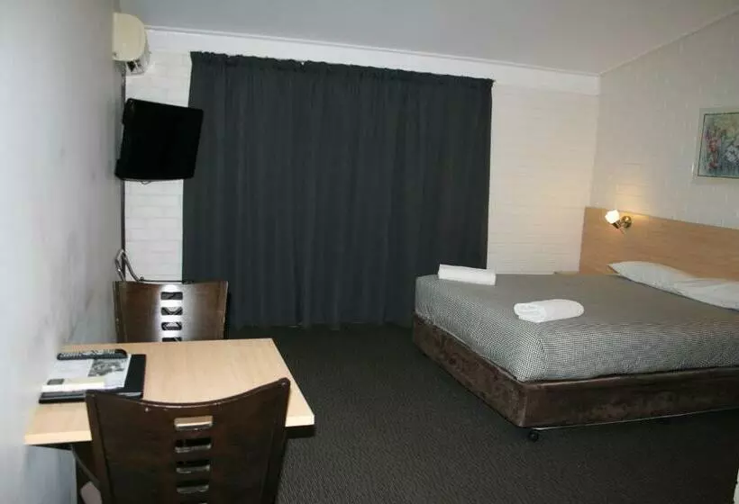 モーテル The Plains Motor Inn