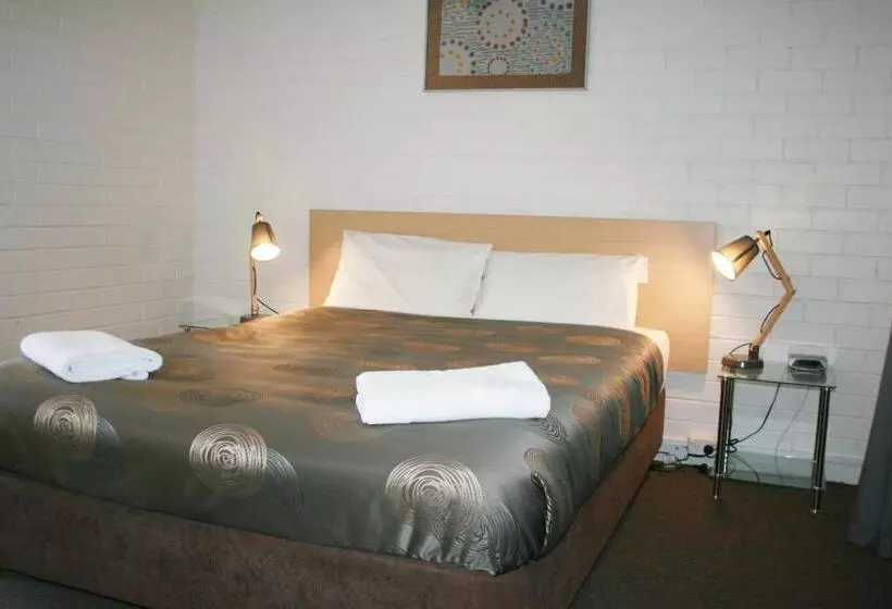 モーテル The Plains Motor Inn