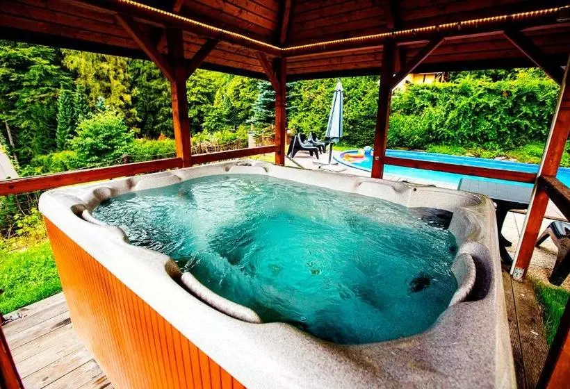 Majatalo Penzion Adélka Janské Lázně