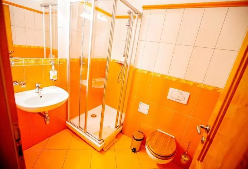 Majatalo Penzion Adélka Janské Lázně