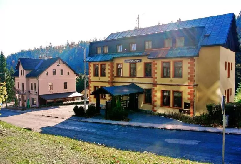 Majatalo Penzion Adélka Janské Lázně
