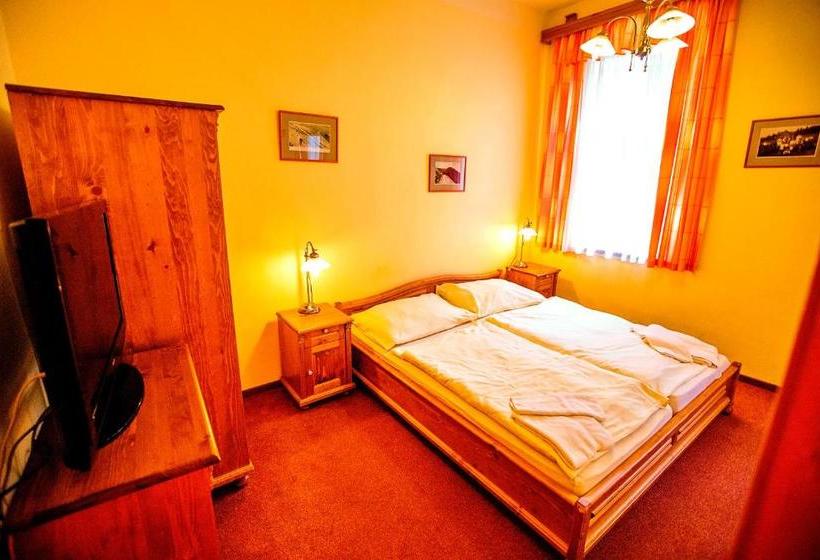 膳宿费 Penzion Adélka Janské Lázně