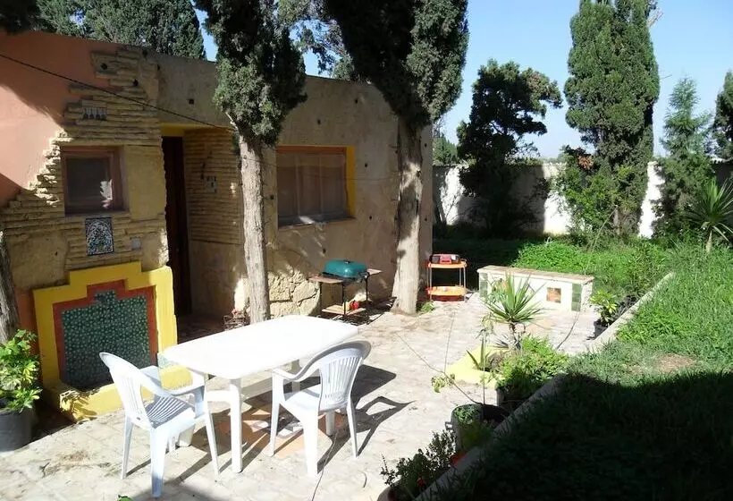 هتل Ben's House