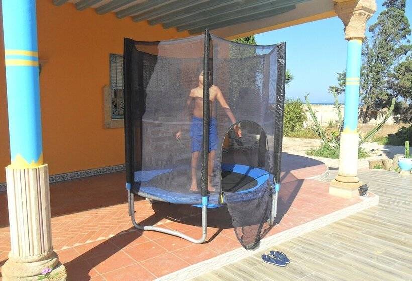 فندق Ben's House