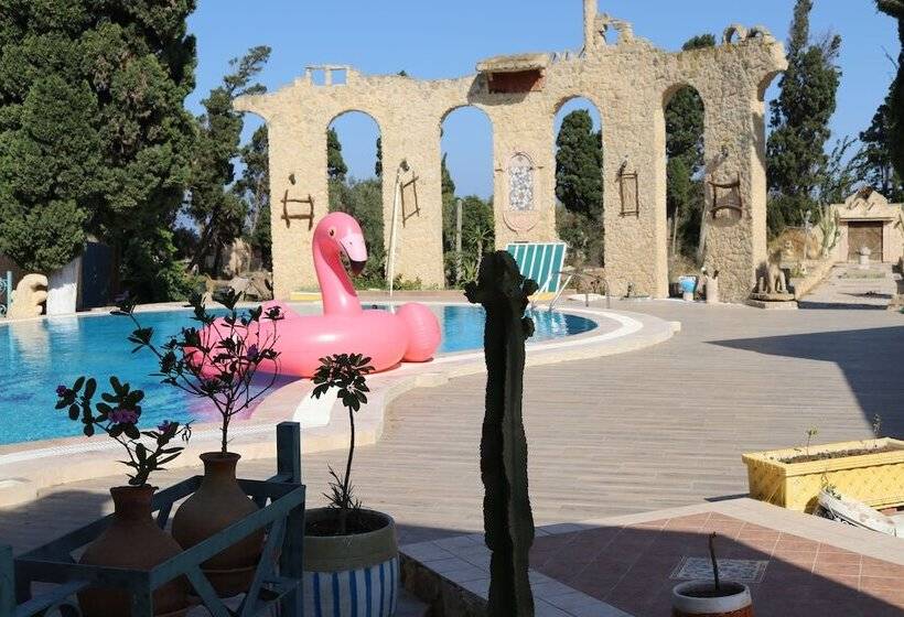 فندق Ben's House