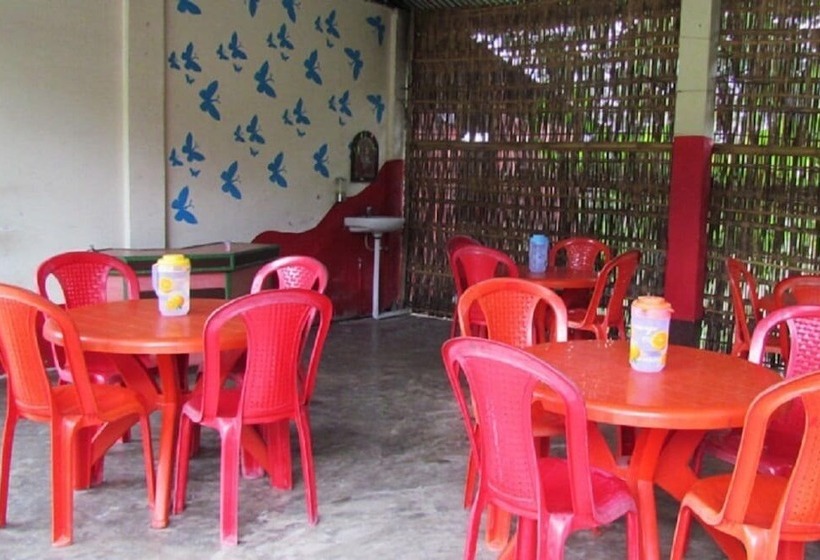 Отель Resort Jayanti Hills Jungle Camp