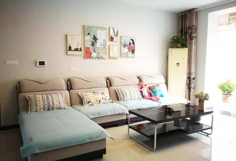 Huashan Lotus International Hostel