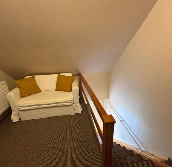 膳宿费 Centrum Vendégház