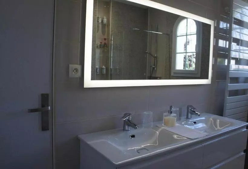 Majatalo Chez Bernadou