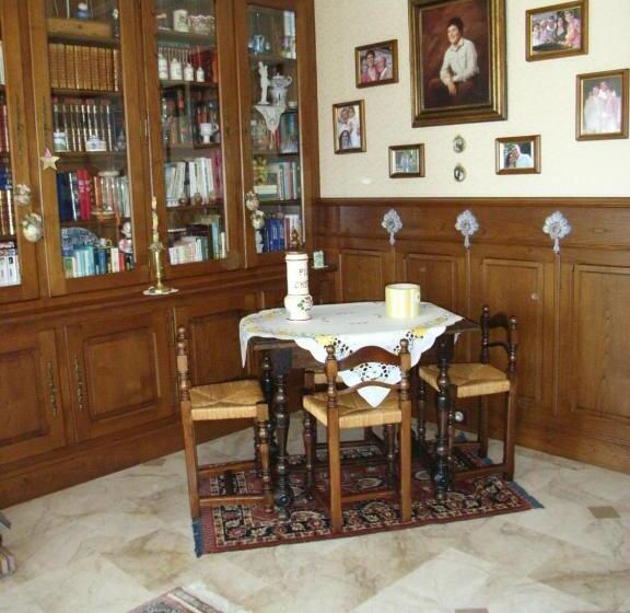 ペンション Chez Bernadou