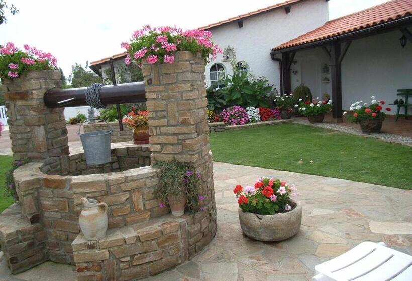 ペンション Chez Bernadou