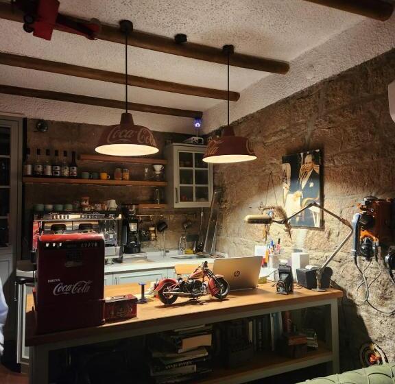 민박 Assos Sunset Boutique