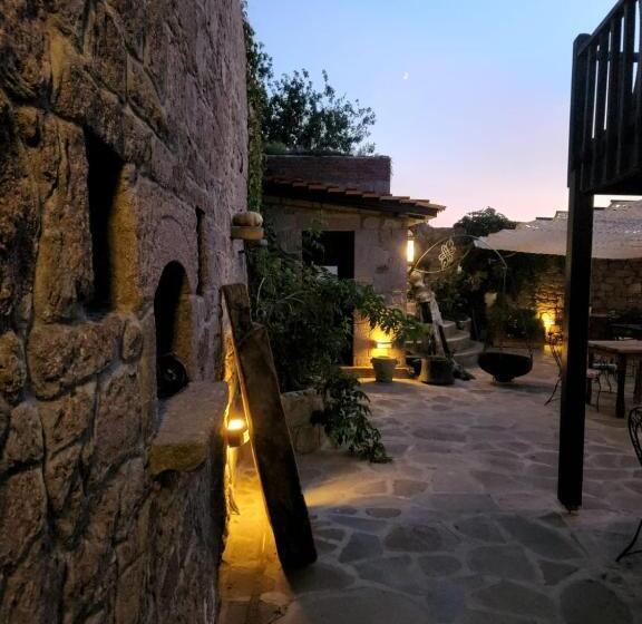 민박 Assos Sunset Boutique