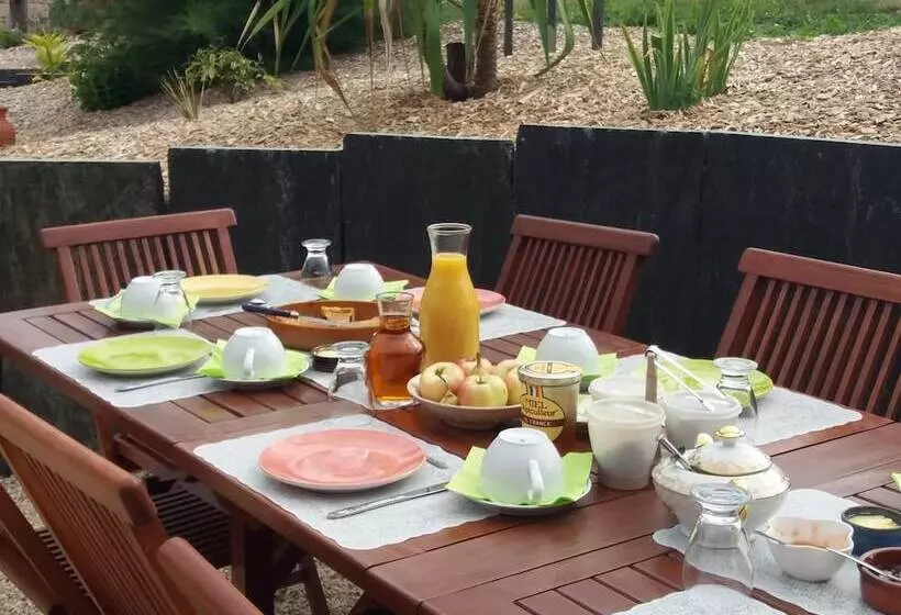 Aamiaismajoitus (B&B) Chambres D Hotes La Rompardais