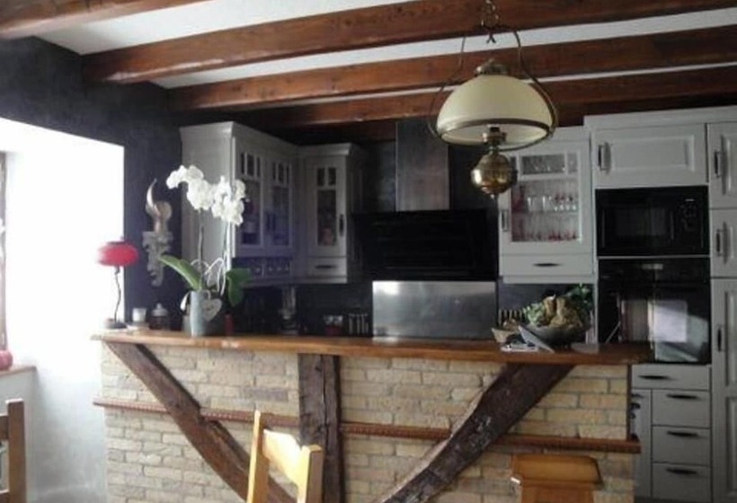 مبيت وإفطار L Ame Ensoleillée   Fleur De Soleil