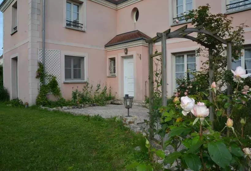 Aamiaismajoitus (B&B) La Maison Du Saussoy