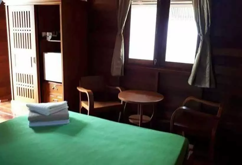 Hotelli Baan Lee Bungalows