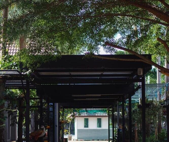 هتل Baan Suan Resort Juree Punsuk