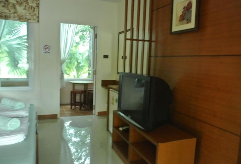 هتل Baan Suan Resort Juree Punsuk