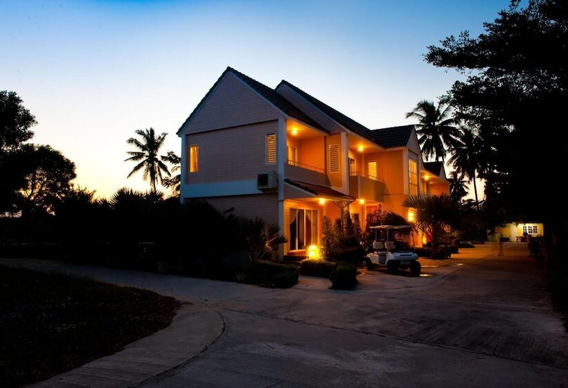 هتل Baan Suan Resort Juree Punsuk