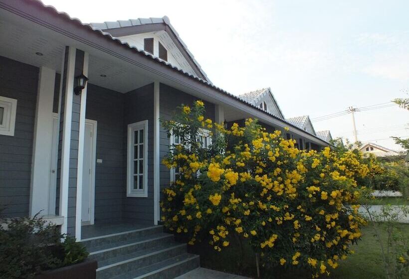 هتل Baan Suan Resort Juree Punsuk