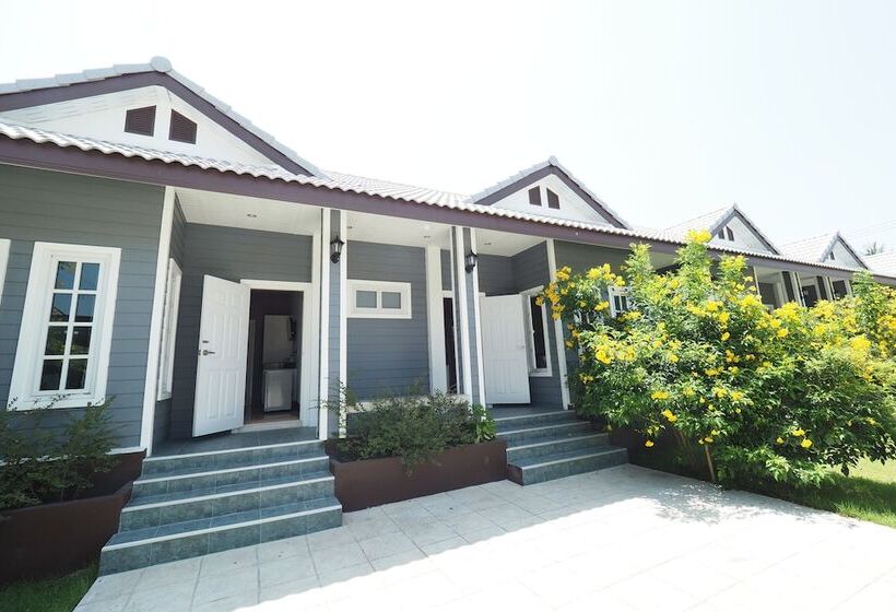 هتل Baan Suan Resort Juree Punsuk