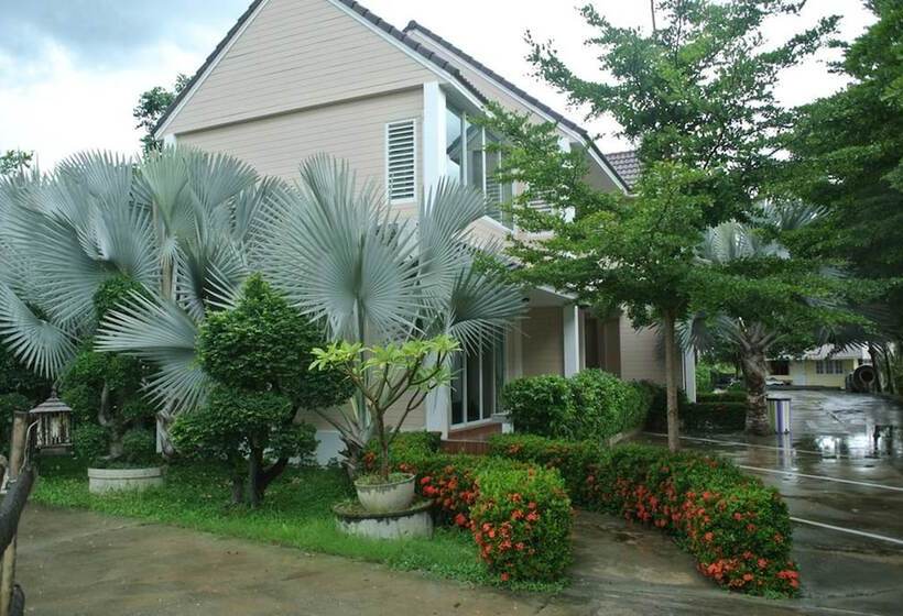 هتل Baan Suan Resort Juree Punsuk