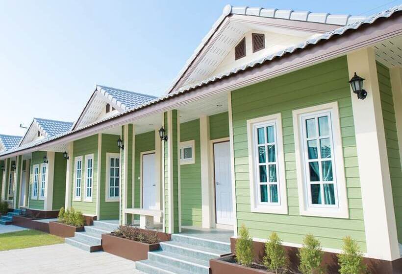 هتل Baan Suan Resort Juree Punsuk