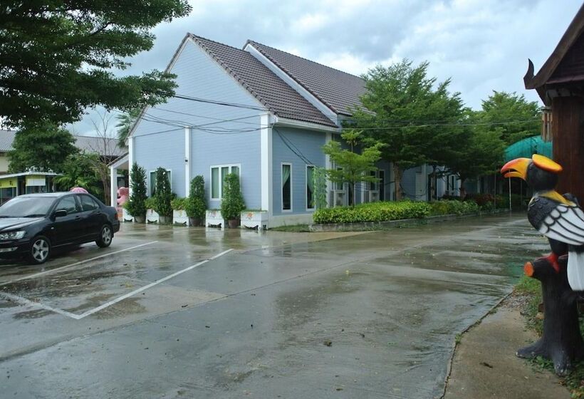 هتل Baan Suan Resort Juree Punsuk