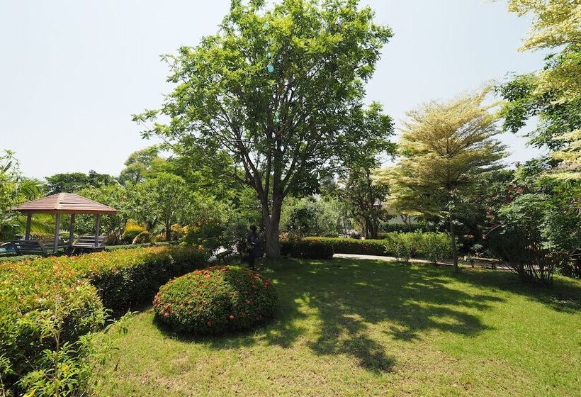 هتل Baan Suan Resort Juree Punsuk