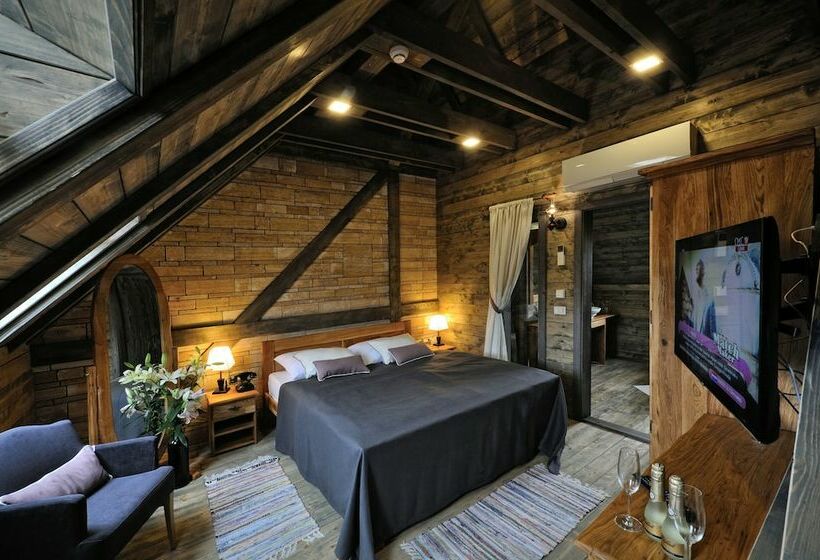 ホテル Ethno Houses Plitvica Selo Deluxe