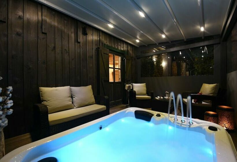 ホテル Ethno Houses Plitvica Selo Deluxe