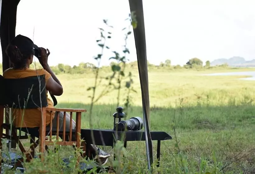 Hotelli Explorer By Eco Team  Maduru Oya National Park