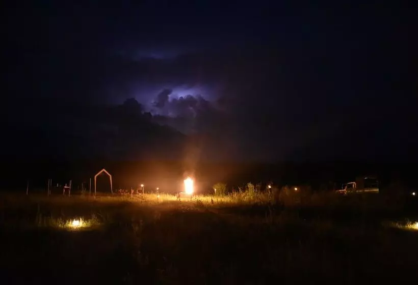 Hotelli Explorer By Eco Team  Maduru Oya National Park