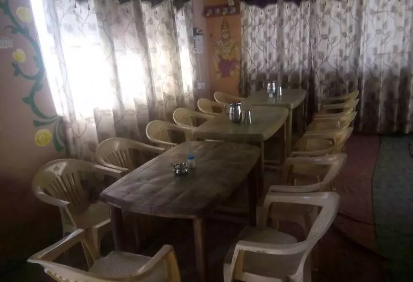 Hotelli Hanumant Inn