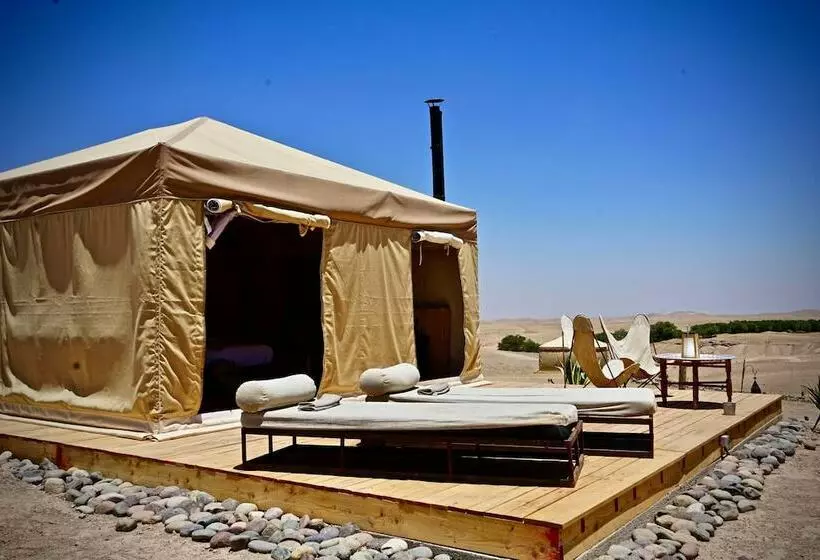 Hotelli Inara Camp