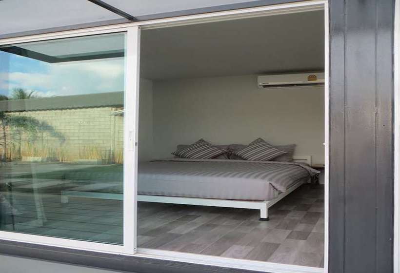 בית מלון כפרי Journey Hostel